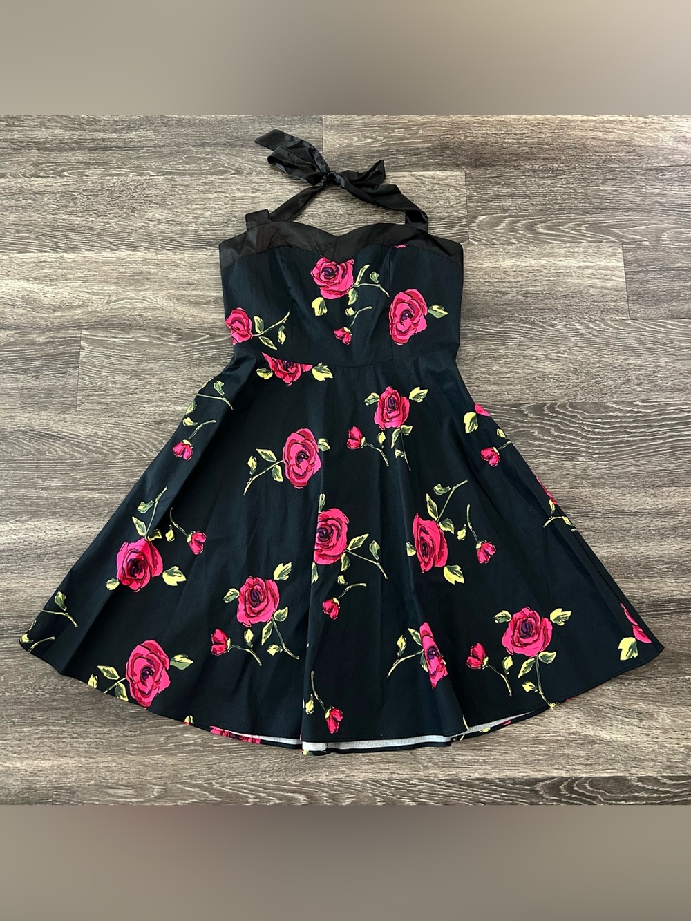 Dress Tells Halter Fit & Flare XL Black Pink Floral Roses Retro Pinup Satin Trim